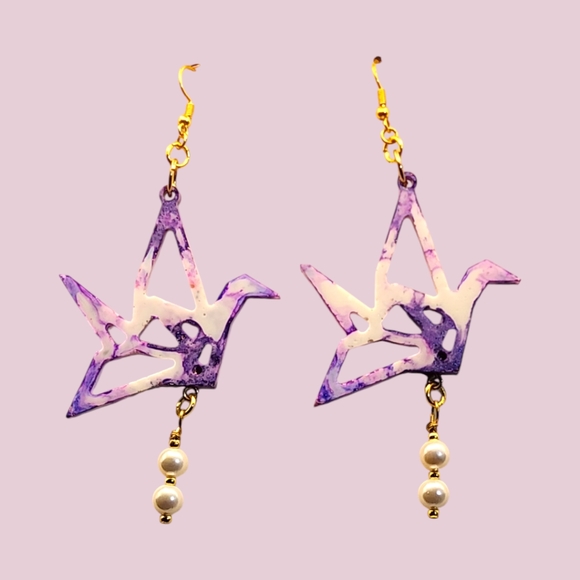 Handmade Resin Paper Crane Purple and White with Glass Pearls Dangle Earring - Picture 4 of 5